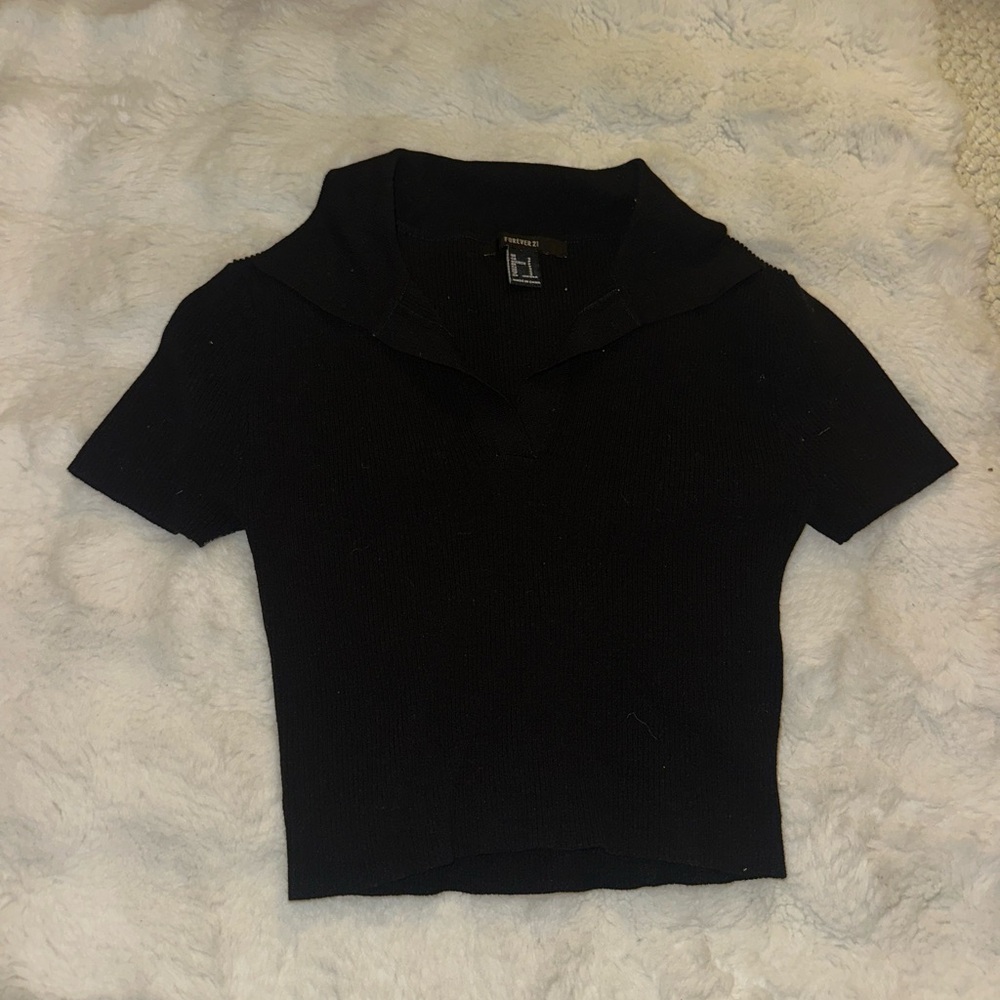 Forever 21 Black Short Sleeve Collared Shirt